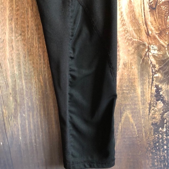 ZELLA Yoga Size Medium Ankle Leggings Black and Silver Lining and Sheer Panel - Picture 3 of 6